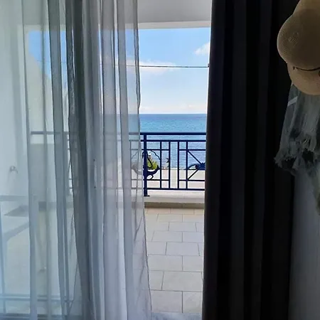 En Plo & Apartament Skala Potamia